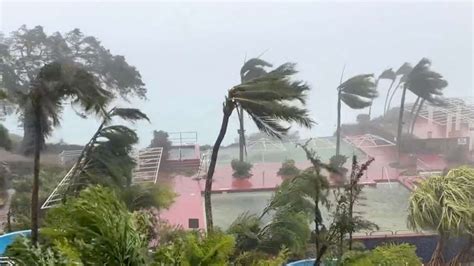 Typhoon .